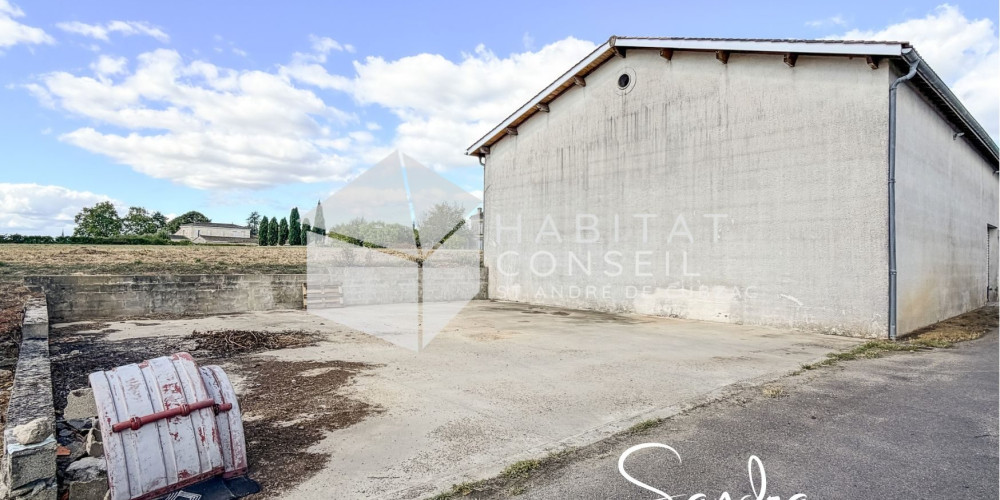 local commercial à LANSAC (33710)