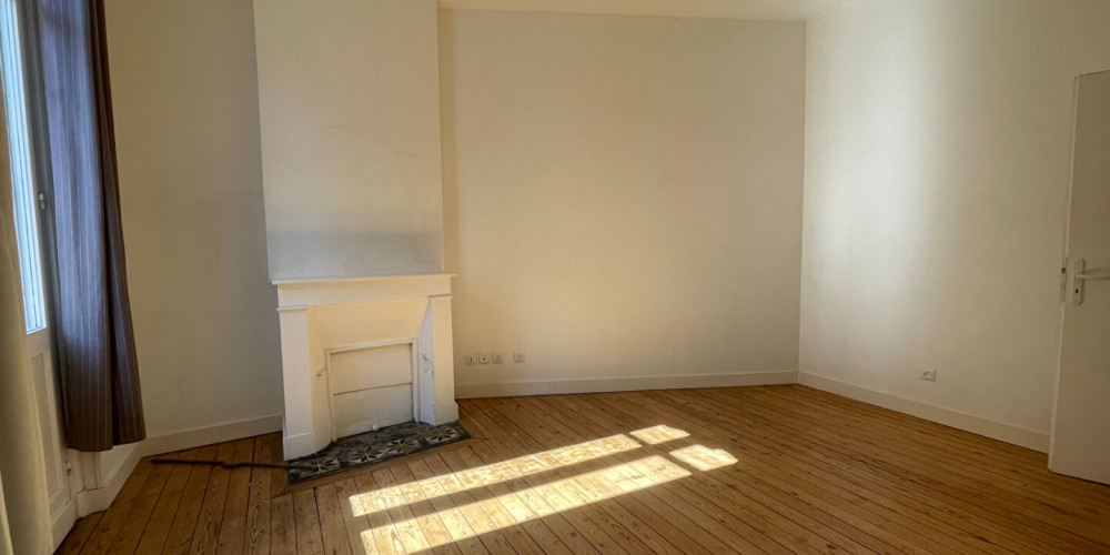 appartement à BORDEAUX (33800)