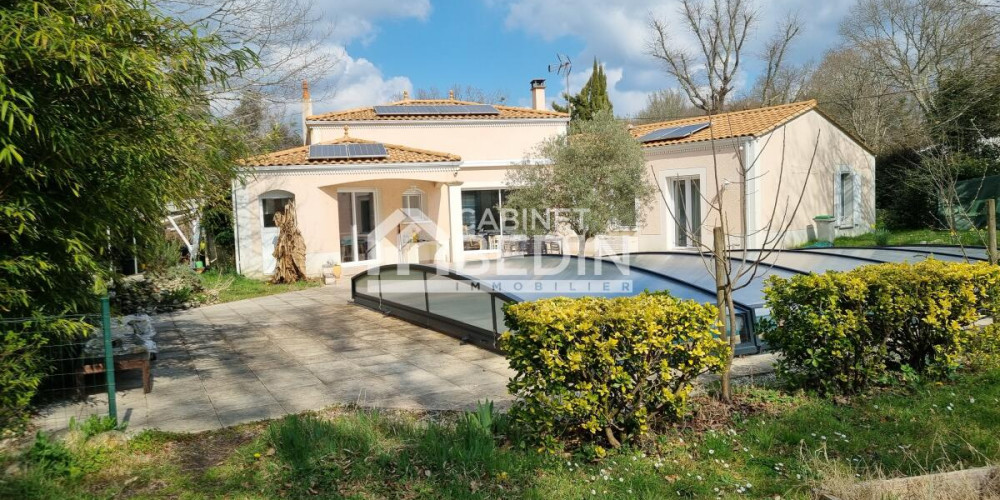 maison à LA BREDE (33650)