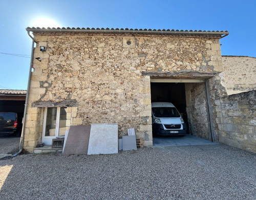 maison  MOULIETS ET VILLEMARTIN