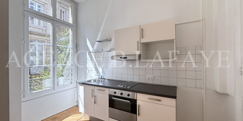 appartement à BORDEAUX (33000)
