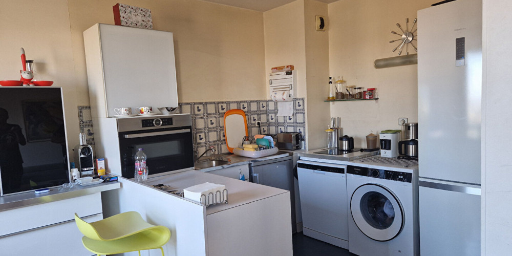appartement à BORDEAUX (33000)