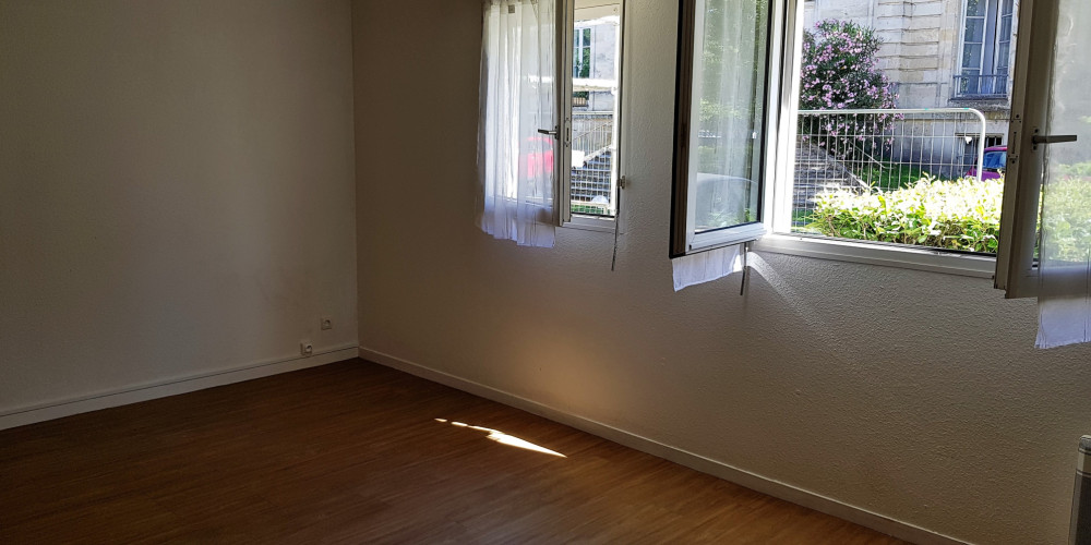 appartement à BORDEAUX (33200)