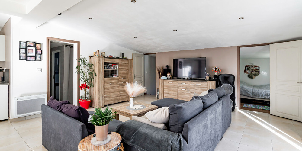 maison à ST CIERS SUR GIRONDE (33820)