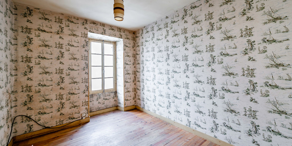 maison à RAUZAN (33420)