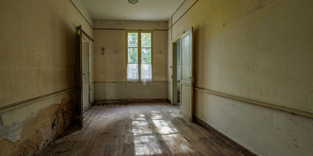 maison à LES PEINTURES (33230)