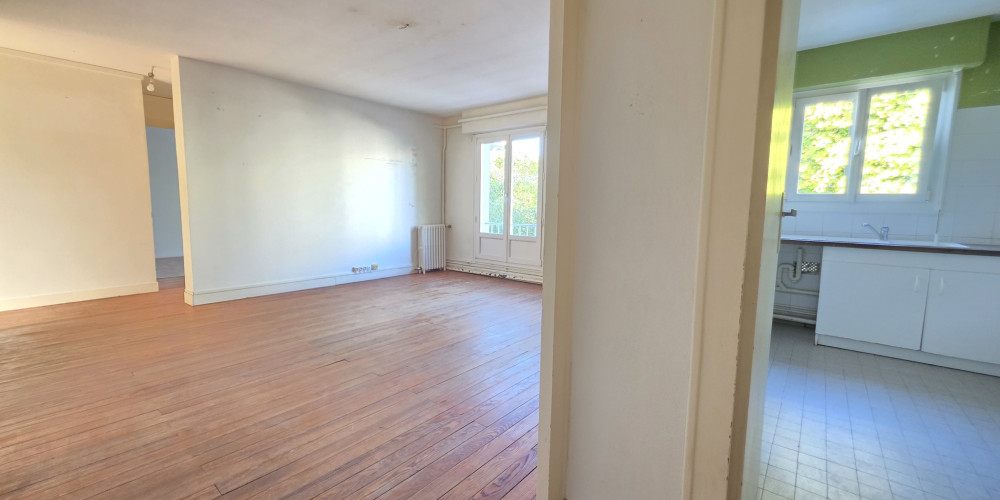 appartement à BORDEAUX (33000)