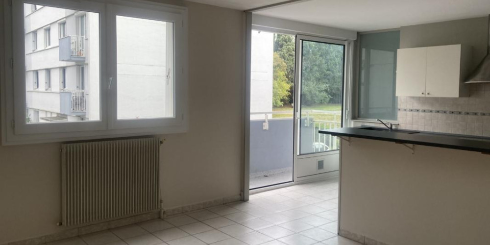 appartement à BRUGES (33520)