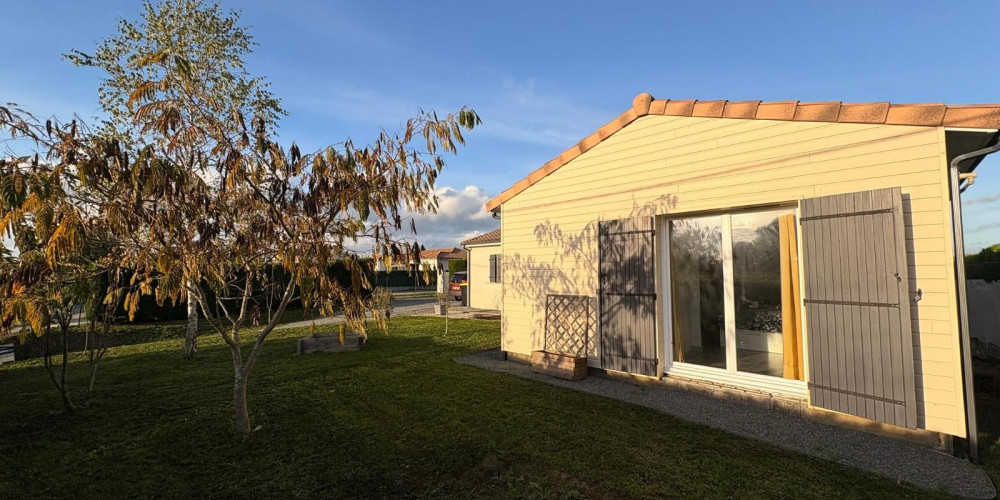 maison à GENISSAC (33420)