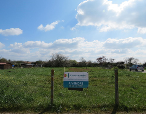 terrain  CISSAC MEDOC