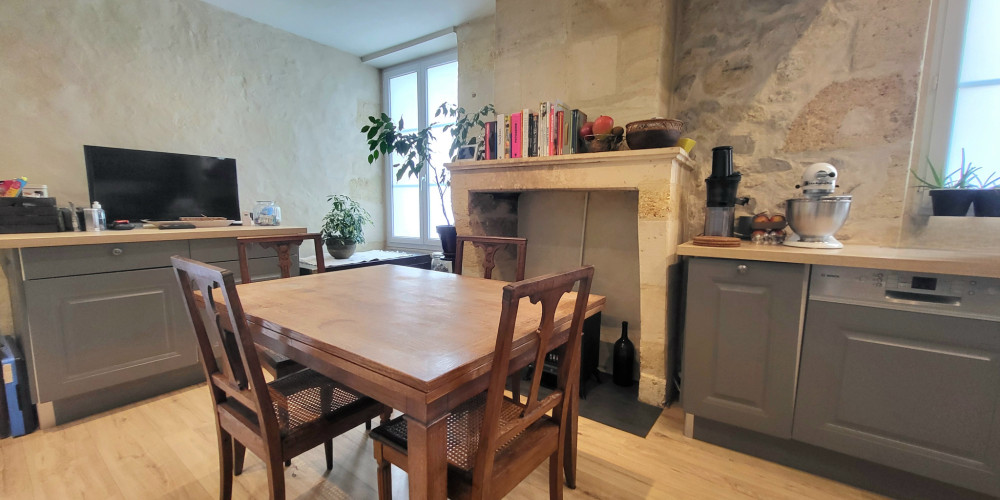 maison à ST CHRISTOLY DE BLAYE (33920)