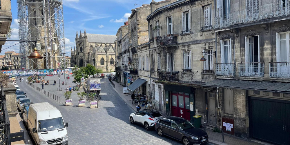appartement à BORDEAUX (33800)