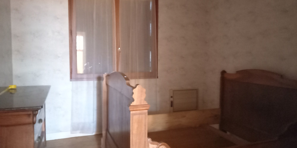 maison à ST CIERS DE CANESSE (33710)