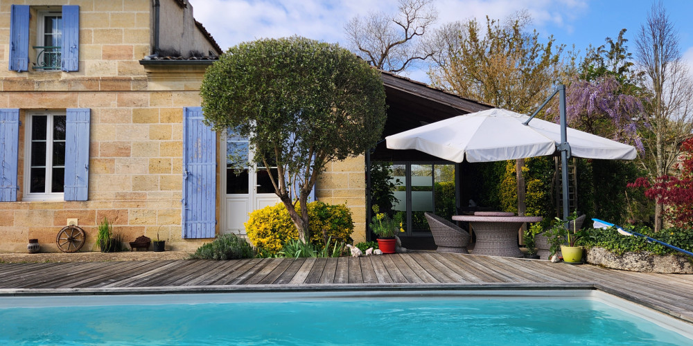 maison à TEUILLAC (33710)