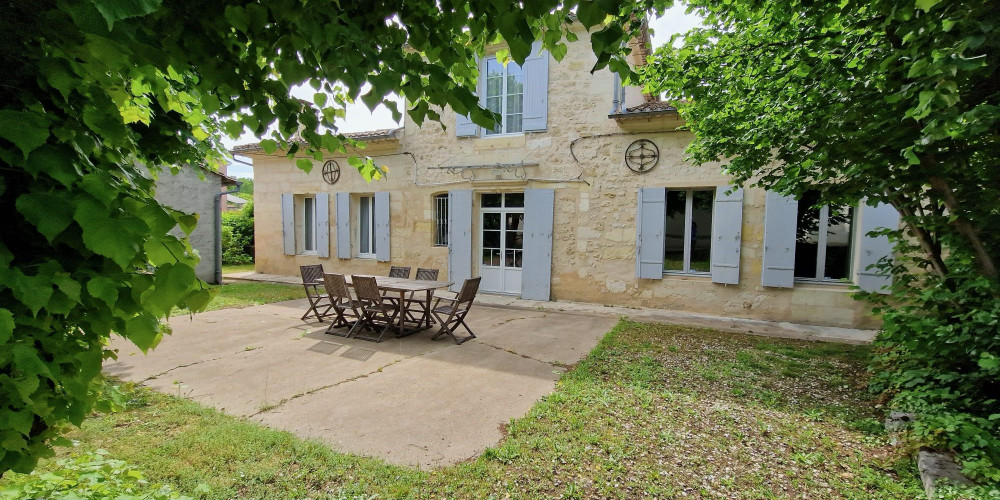 maison à GENISSAC (33420)