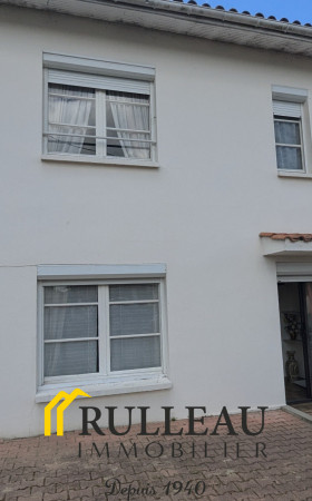 Maison  CARBON BLANC