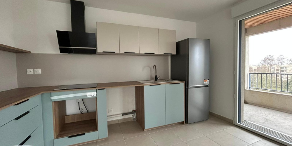appartement à BORDEAUX (33800)