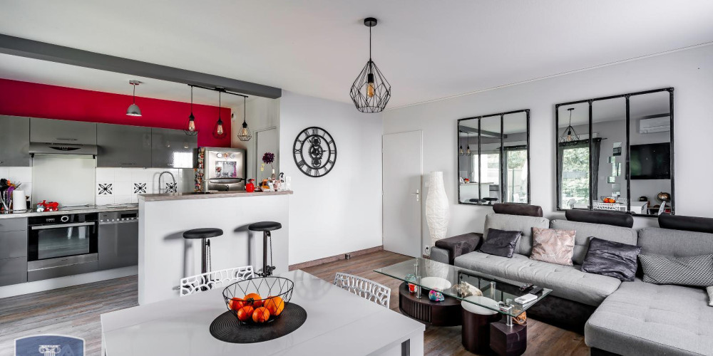 appartement à BRUGES (33520)