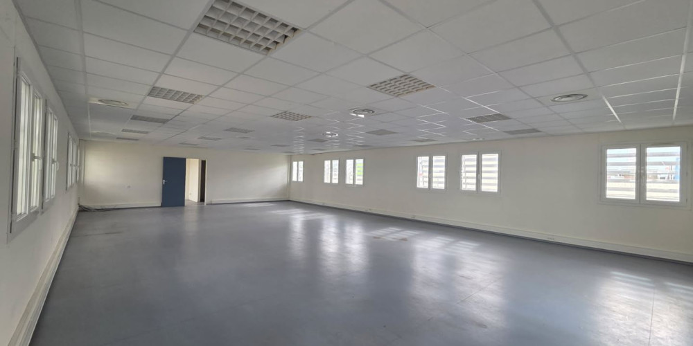 local commercial à LIBOURNE (33500)