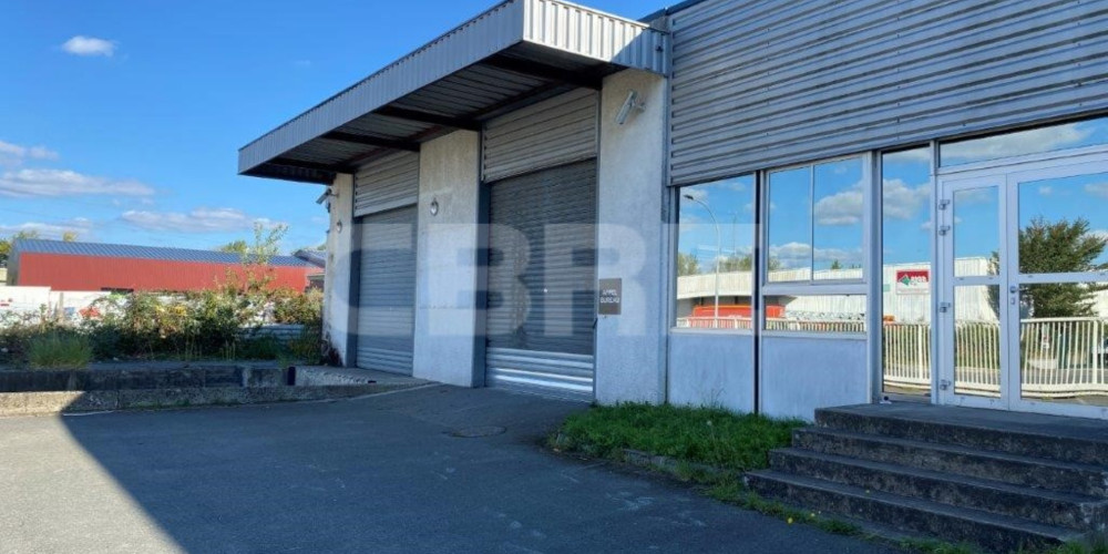 local industriel à BORDEAUX (33300)