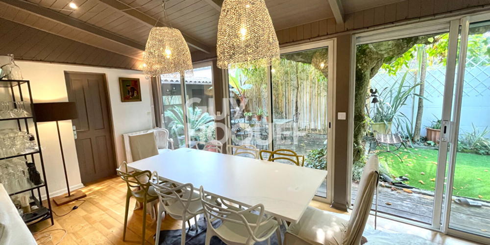 maison à VILLENAVE D ORNON (33140)