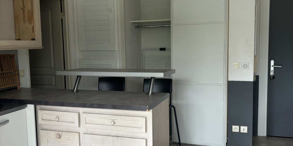 appartement à BRUGES (33520)