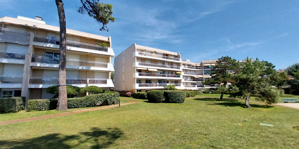 parking à ARCACHON (33120)