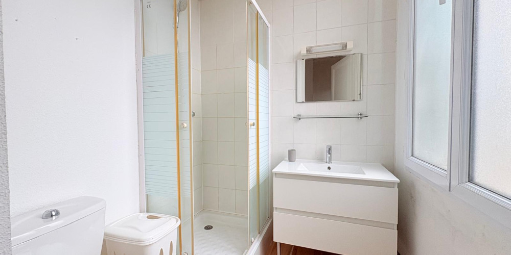 appartement à BORDEAUX (33800)