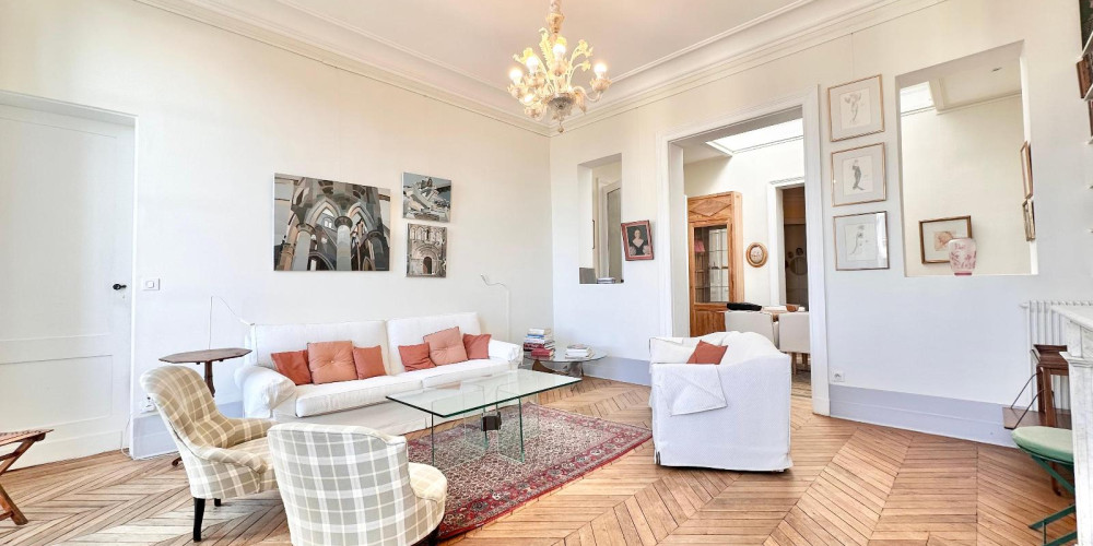 appartement à BORDEAUX (33000)