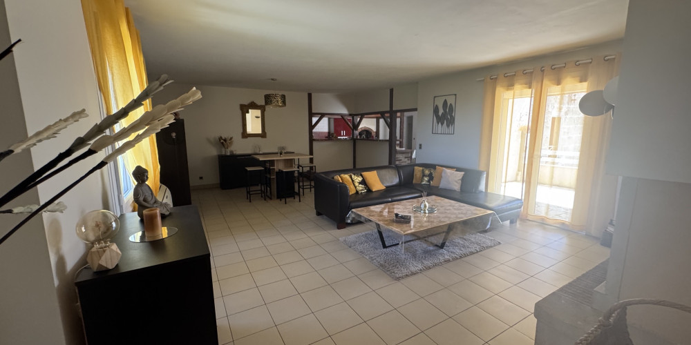 maison à ARVEYRES (33500)