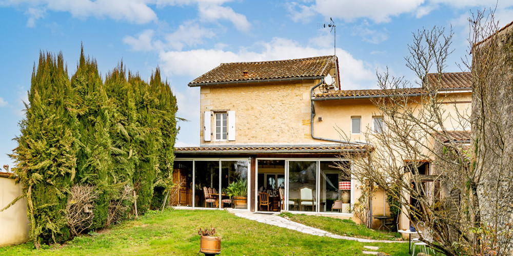 maison à RAUZAN (33420)