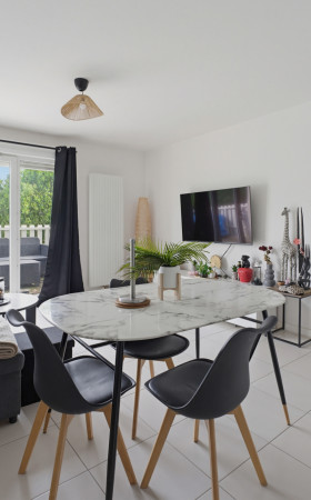 Appartement  PAREMPUYRE