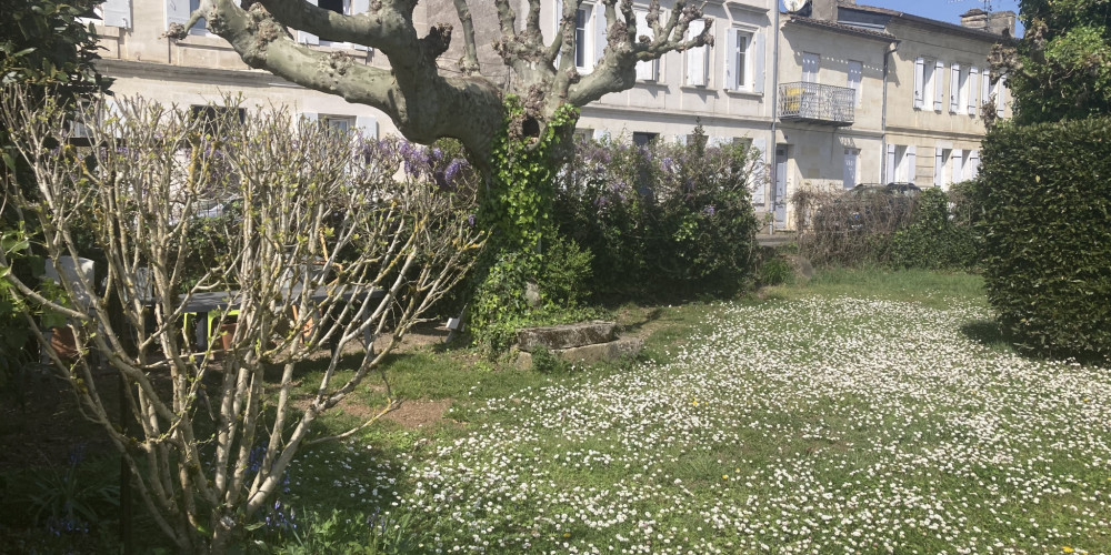 maison à ARVEYRES (33500)