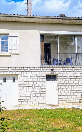 Maison  PORT STE FOY ET PONCHAPT