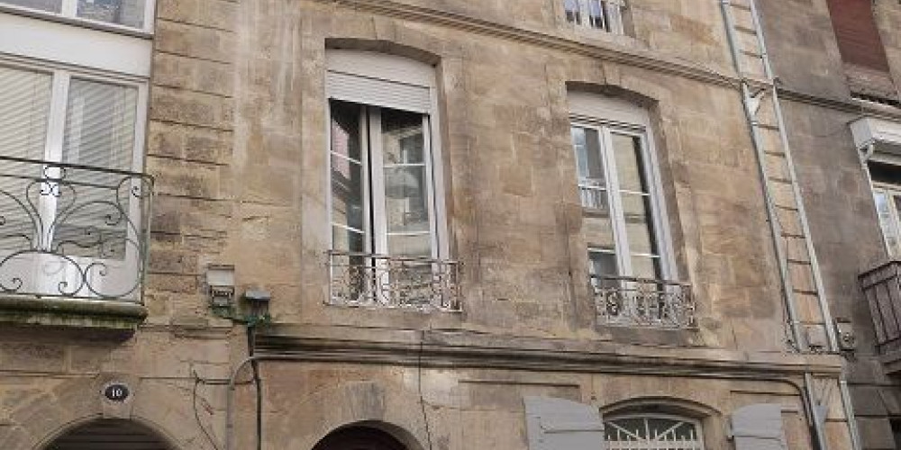 appartement à BORDEAUX (33000)