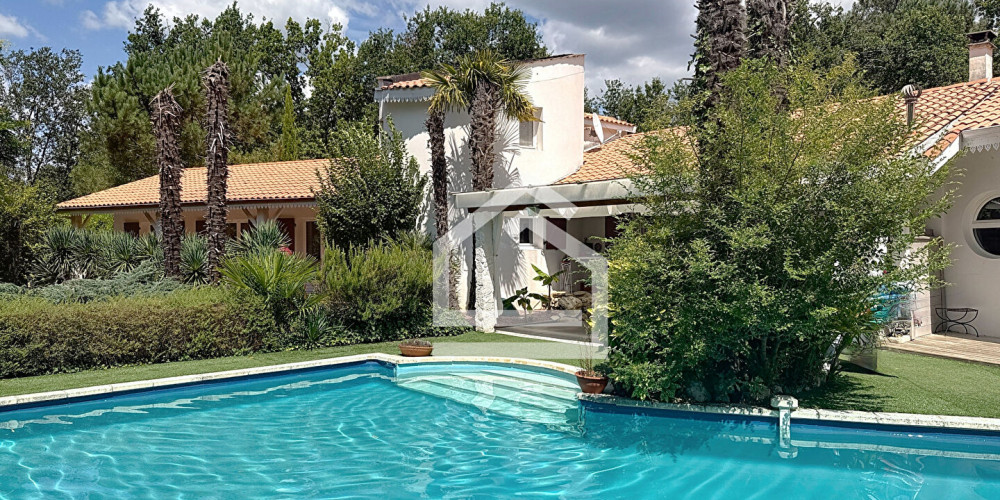 maison à SALAUNES (33160)