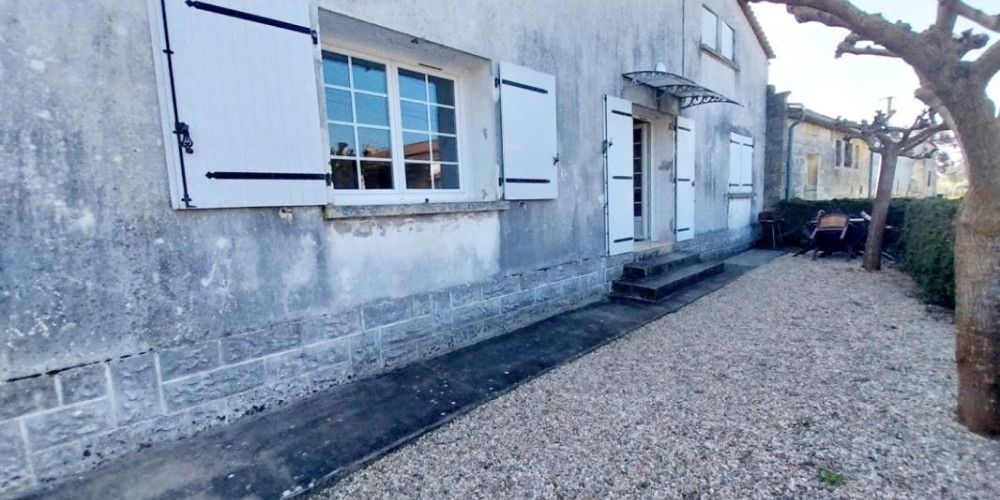 maison à STE TERRE (33350)