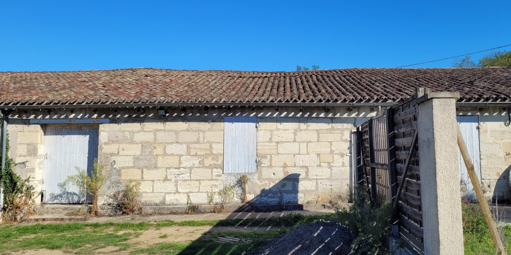maison à ST LOUBES (33450)