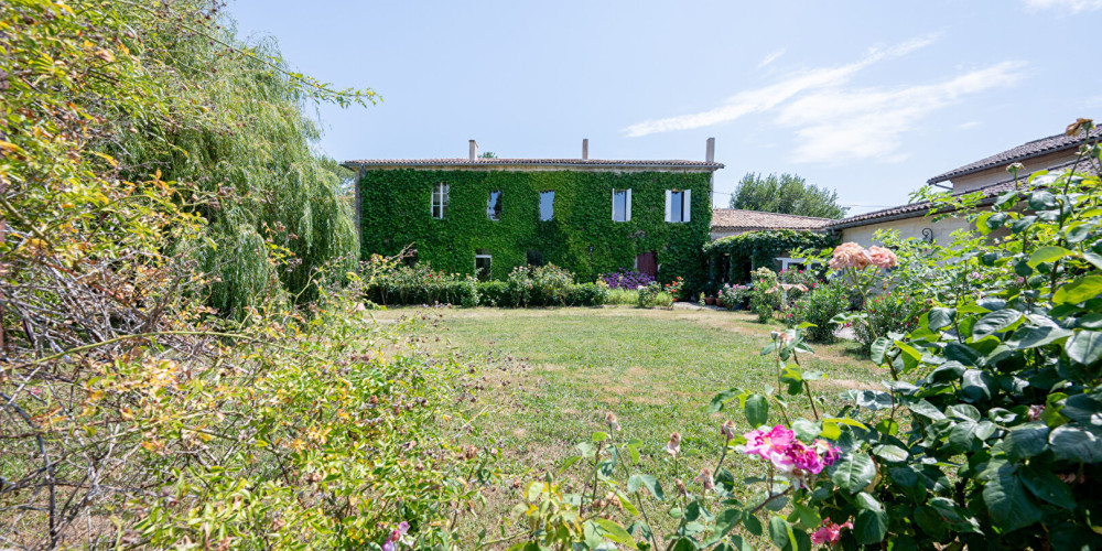 maison à FRONSAC (33126)