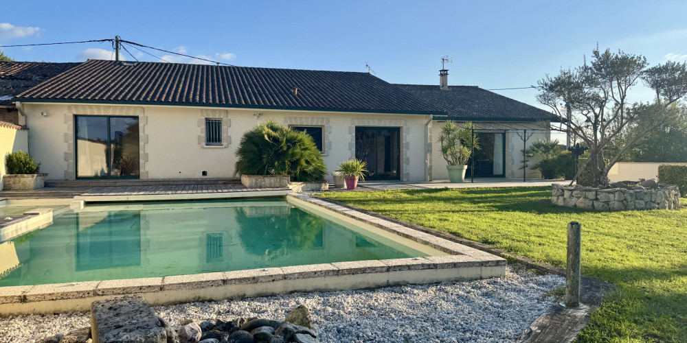 maison à BONZAC (33910)