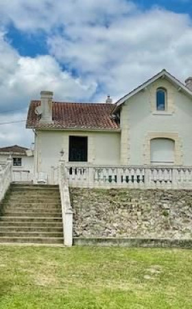 Maison  BAZAS