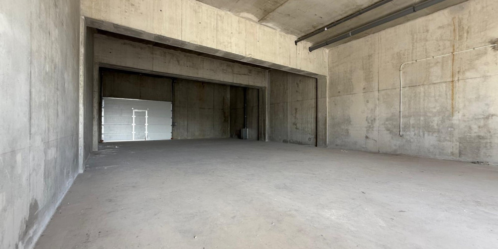 local industriel à BORDEAUX (33100)