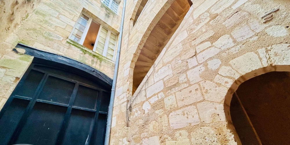 appartement à BORDEAUX (33000)