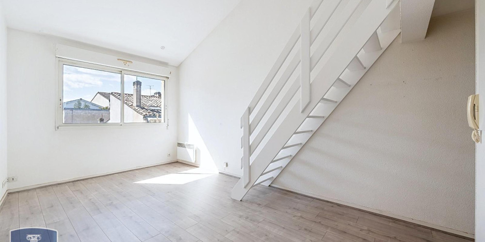 appartement à BORDEAUX (33800)