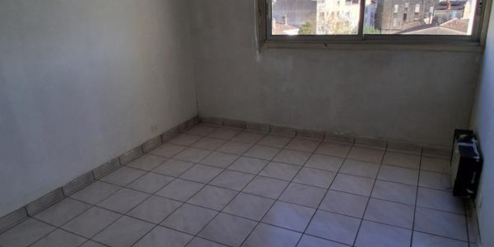 appartement à BORDEAUX (33000)