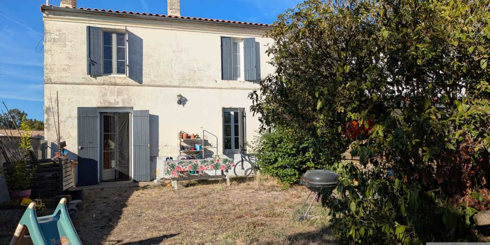 maison à IZON (33450)