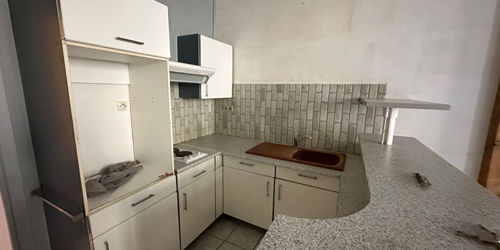 appartement à BORDEAUX (33300)