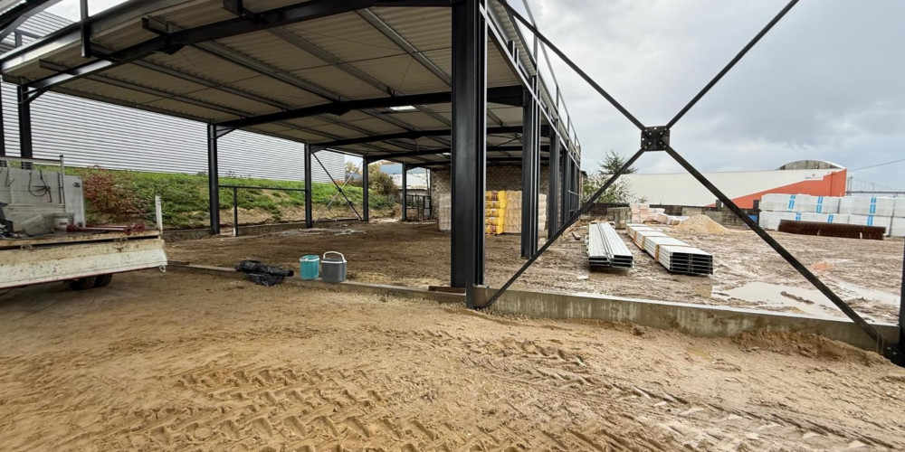 local industriel à BASSENS (33530)