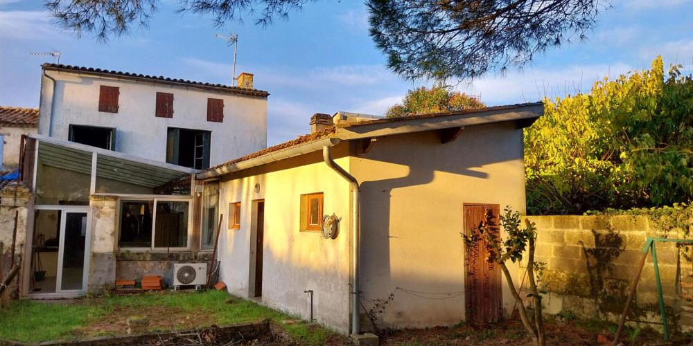 maison à CASTILLON LA BATAILLE (33350)