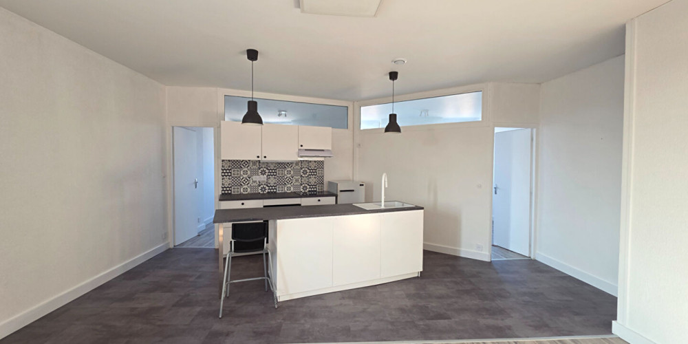 appartement à BORDEAUX (33800)